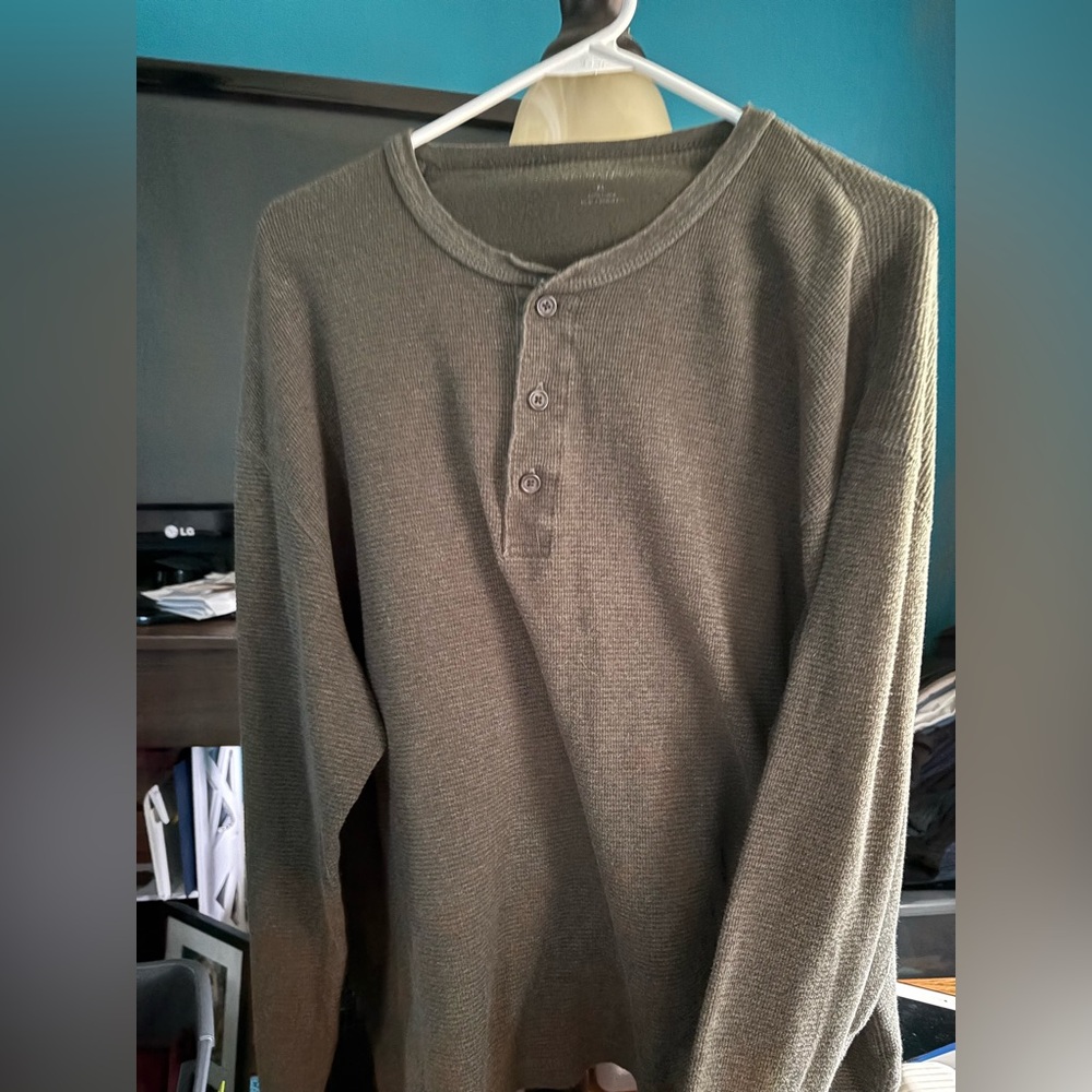Men's Classic Olive Long Sleeve Henley